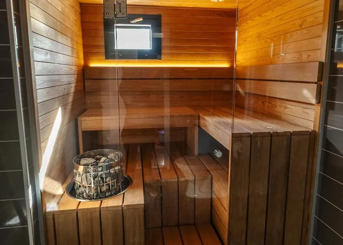 Semesterbostad Norlight - Aurinko East Ivalo