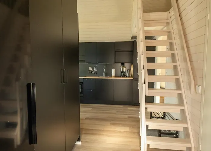 Semesterbostad Norlight - Aurinko East *