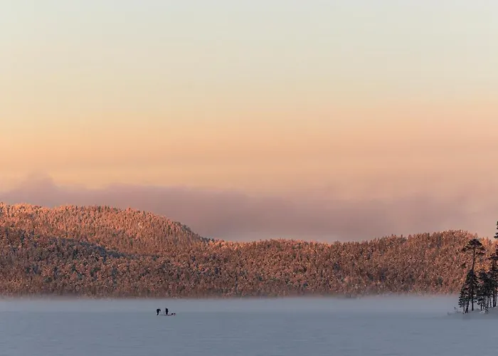 Semesterbostad Norlight - Aurinko East *